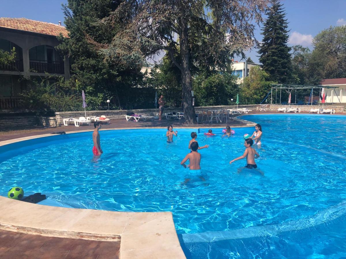 Bisser Hotel - Free Parking - Free Pool Access Balchik Esterno foto