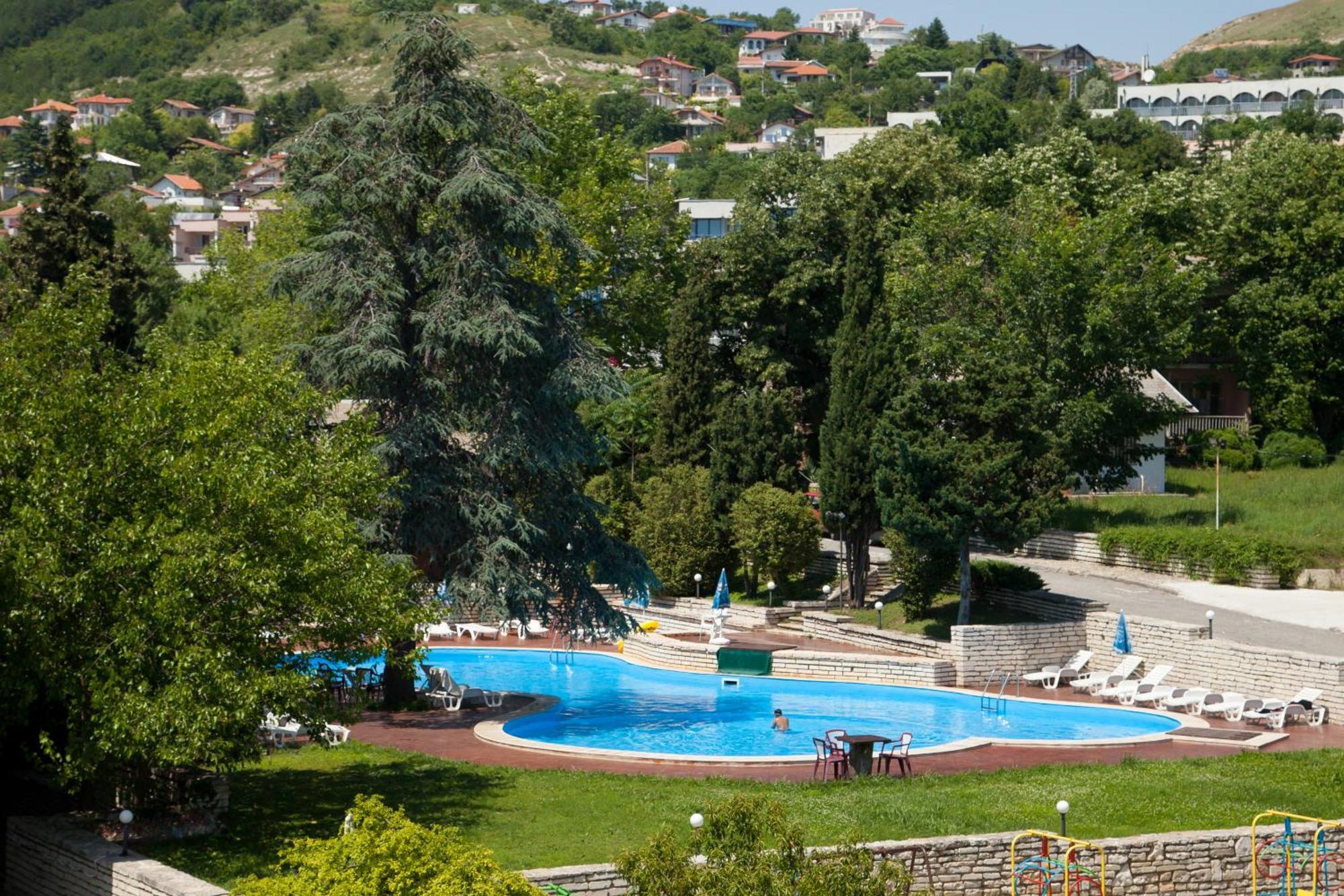 Bisser Hotel - Free Parking - Free Pool Access Balchik Esterno foto