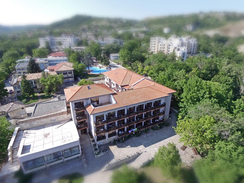Bisser Hotel - Free Parking - Free Pool Access Balchik Esterno foto