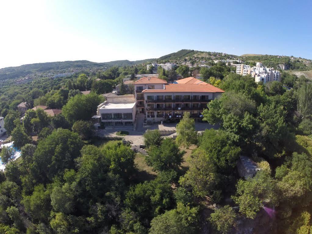 Bisser Hotel - Free Parking - Free Pool Access Balchik Esterno foto